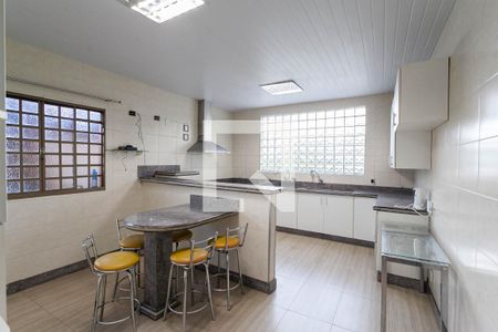 Casa para alugar com 280m², 4 quartos e 4 vagasCozinha