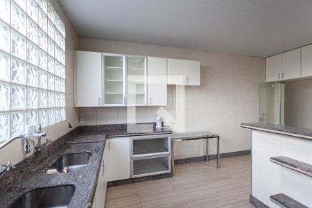 Casa para alugar com 280m², 4 quartos e 4 vagasCozinha