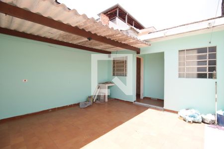 Casa à venda com 125m², 2 quartos e 2 vagasQuintal