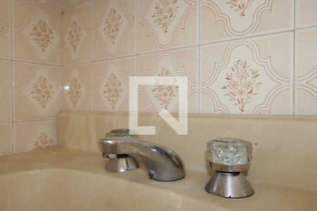 Casa à venda com 125m², 2 quartos e 2 vagasBanheiro - torneira