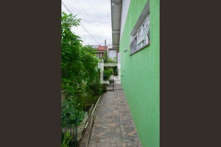 Casa para alugar com 193m², 2 quartos e 1 vaga Casa para alugar com 193m², 2 quartos e 1 vagaCorredor lateral