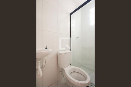 Banheiro  de apartamento para alugar com 1 quarto, 25m² em Vila Esperança, São Paulo