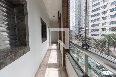 Apartamento para alugar com 80m², 2 quartos e 1 vaga Apartamento para alugar com 80m², 2 quartos e 1 vagaVaranda