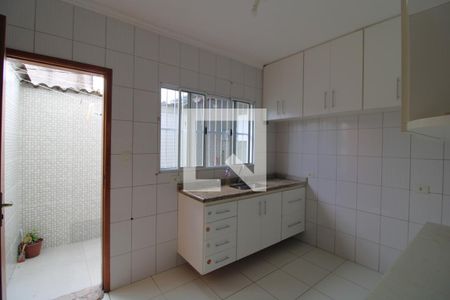 Casa para alugar com 64m², 2 quartos e 1 vagaCozinha