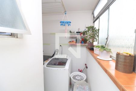 Apartamento à venda com 94m², 3 quartos e 1 vagaÁrea de Serviço