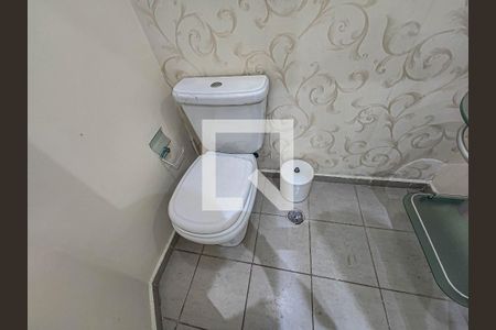 lavabo de apartamento para alugar com 2 quartos, 65m² em Jardim Tres Marias, Guarujá