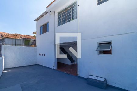 Casa à venda com 180m², 5 quartos e 2 vagas Casa à venda com 180m², 5 quartos e 2 vagasQuintal