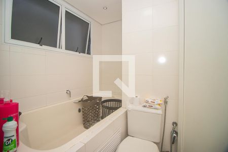 Apartamento à venda com 120m², 3 quartos e 2 vagas Apartamento à venda com 120m², 3 quartos e 2 vagasBanheiro da Suíte