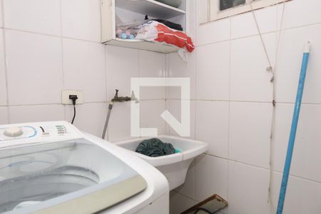 Casa à venda com 100m², 2 quartos e 2 vagasÁrea de Serviço
