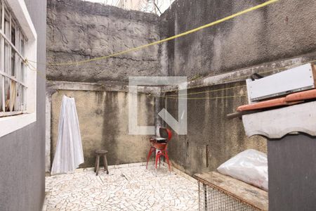 Casa à venda com 100m², 2 quartos e 2 vagasQuintal