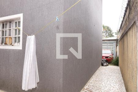 Casa à venda com 100m², 2 quartos e 2 vagasCorredor lateral