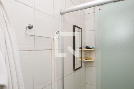 Casa à venda com 100m², 2 quartos e 2 vagasBanheiro 1
