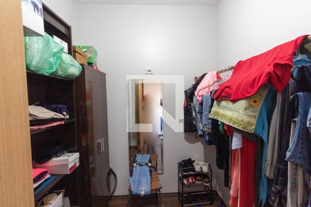Casa à venda com 160m², 4 quartos e 2 vagasCloset do quarto 3