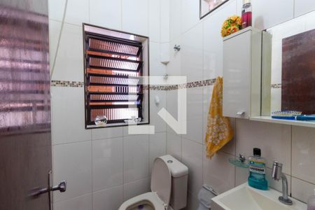 Casa à venda com 160m², 4 quartos e 2 vagasBanheiro 2