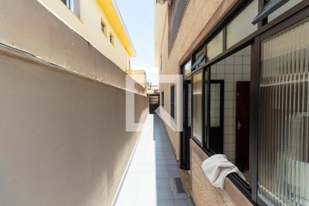 Casa à venda com 160m², 4 quartos e 2 vagasCorredor