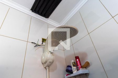 Casa à venda com 160m², 4 quartos e 2 vagasChuveiro