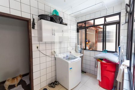 Casa à venda com 160m², 4 quartos e 2 vagasLavanderia 1