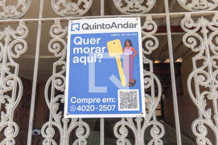 Casa à venda com 160m², 4 quartos e 2 vagasFachada