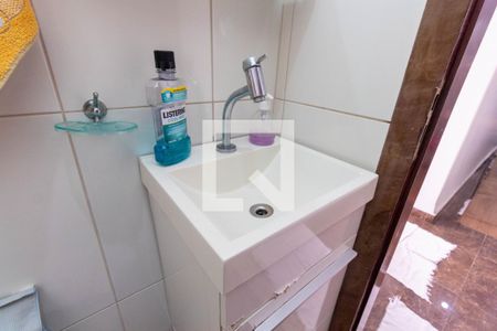 Casa à venda com 160m², 4 quartos e 2 vagasBanheiro - torneira