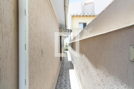 Casa à venda com 160m², 4 quartos e 2 vagasCorredor