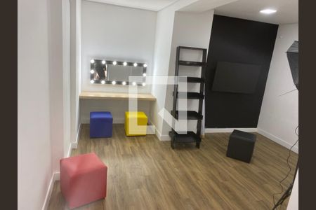 Apartamento para alugar com 34m², 2 quartos e sem vaga Apartamento para alugar com 34m², 2 quartos e sem vagaEstudio de TV