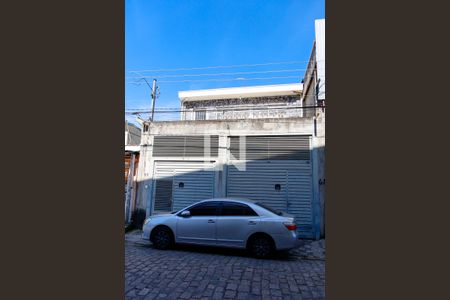 Fachada de casa para alugar com 3 quartos, 220m² em Bonfim, Osasco