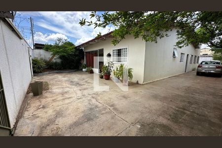 Casa para alugar com 140m², 3 quartos e 10 vagas Casa para alugar com 140m², 3 quartos e 10 vagasÁrea comum