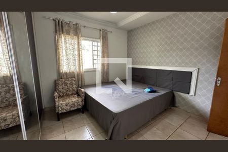 Quarto 1 de casa para alugar com 3 quartos, 140m² em Crimeia Leste, Goiânia