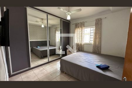 Quarto 1 de casa para alugar com 3 quartos, 140m² em Crimeia Leste, Goiânia