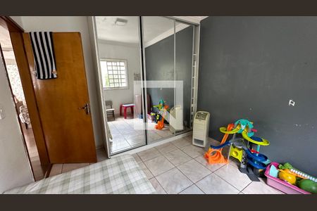 Quarto 2 de casa para alugar com 3 quartos, 140m² em Crimeia Leste, Goiânia