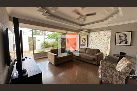 Sala de casa para alugar com 3 quartos, 140m² em Crimeia Leste, Goiânia
