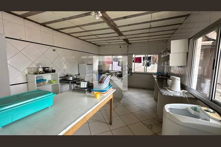 Casa para alugar com 140m², 3 quartos e 10 vagas Casa para alugar com 140m², 3 quartos e 10 vagasCozinha