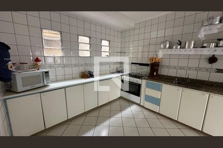 Casa para alugar com 140m², 3 quartos e 10 vagas Casa para alugar com 140m², 3 quartos e 10 vagasCozinha
