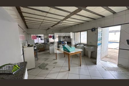 Casa para alugar com 140m², 3 quartos e 10 vagas Casa para alugar com 140m², 3 quartos e 10 vagasCozinha