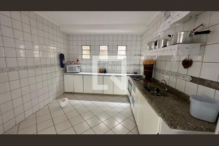 Casa para alugar com 140m², 3 quartos e 10 vagas Casa para alugar com 140m², 3 quartos e 10 vagasCozinha