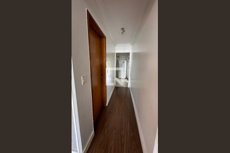 Casa para alugar com 140m², 3 quartos e 10 vagas Casa para alugar com 140m², 3 quartos e 10 vagasCorredor
