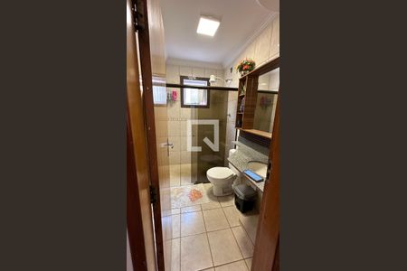 Banheiro de casa para alugar com 3 quartos, 140m² em Crimeia Leste, Goiânia