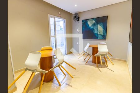 Apartamento à venda com 43m², 2 quartos e 1 vaga Apartamento à venda com 43m², 2 quartos e 1 vagaÁrea comum - Salão de festas