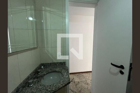 Apartamento à venda com 85m², 2 quartos e 1 vagaBanheiro Social