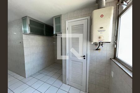 Apartamento à venda com 85m², 2 quartos e 1 vagaÁrea de Serviço