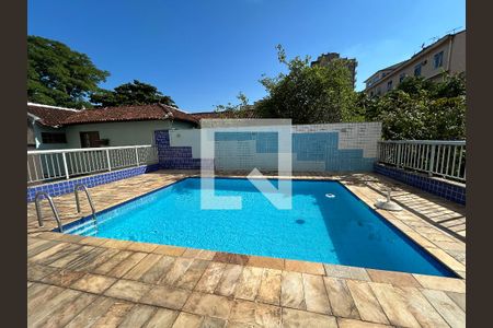 Apartamento à venda com 85m², 2 quartos e 1 vagaÁrea comum - Piscina