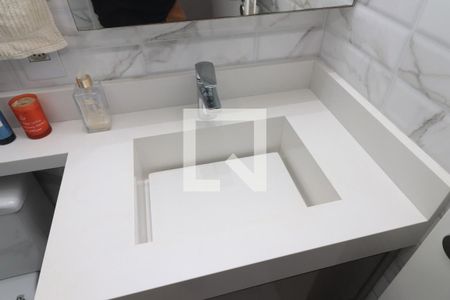 Banheiro Social de apartamento à venda com 2 quartos, 63m² em Vila Carrao, São Paulo