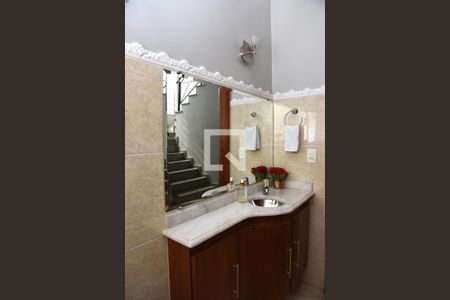 Casa à venda com 330m², 4 quartos e 5 vagasLavabo