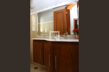 Casa à venda com 330m², 4 quartos e 5 vagasLavabo