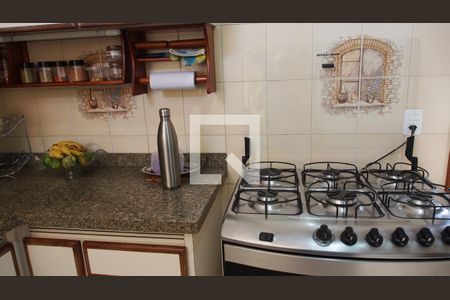 Casa à venda com 240m², 4 quartos e 3 vagasCozinha