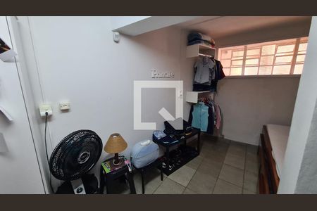 Casa à venda com 240m², 4 quartos e 3 vagasQuarto de serviço