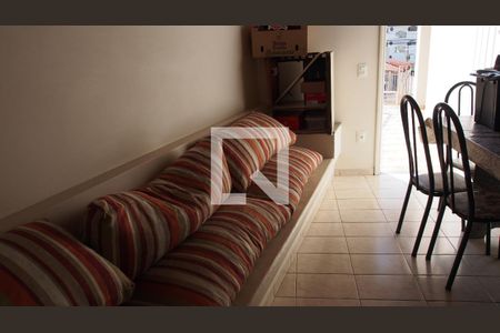 Casa à venda com 240m², 4 quartos e 3 vagasQuintal