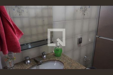 Casa à venda com 240m², 4 quartos e 3 vagasBanheiro