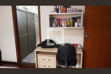 Casa à venda com 240m², 4 quartos e 3 vagasQuarto Suíte