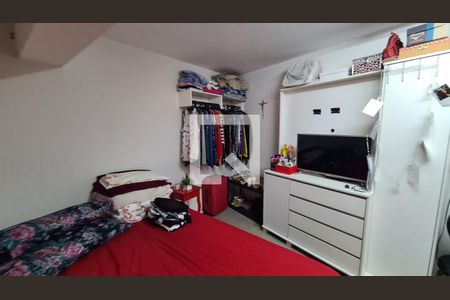 Casa à venda com 240m², 4 quartos e 3 vagasQuarto de serviço